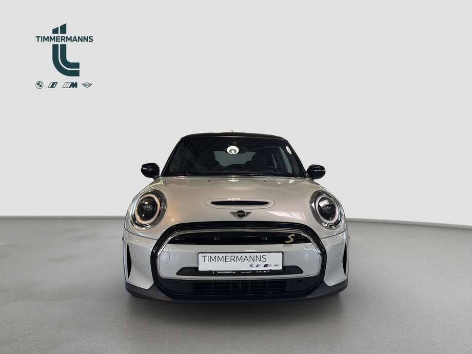 MINI Cooper SE (Bild 8/17)