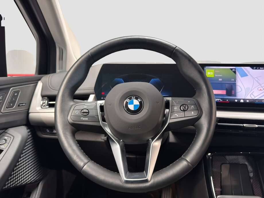 BMW 220 Active Tourer (Bild 12/15)