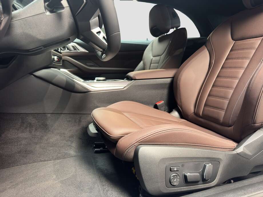 BMW 420i (Bild 10/15)