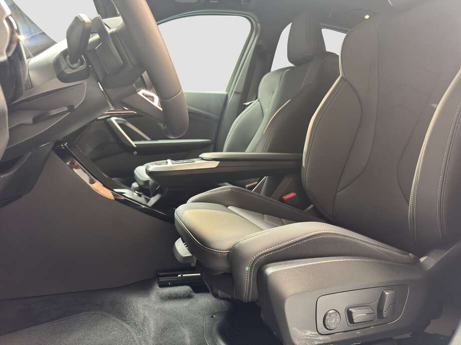 BMW X1 (Bild 10/15)