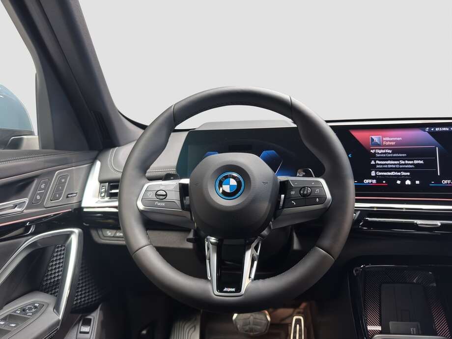 BMW X1 (Bild 12/15)