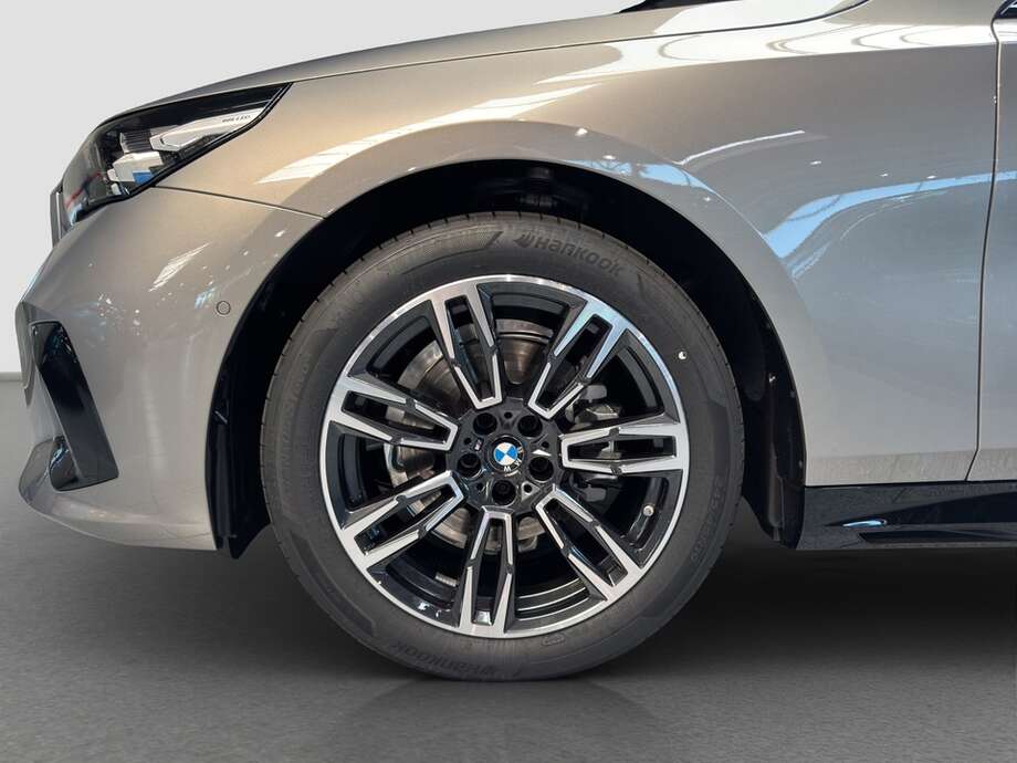 BMW 520d xDrive (Bild 9/15)