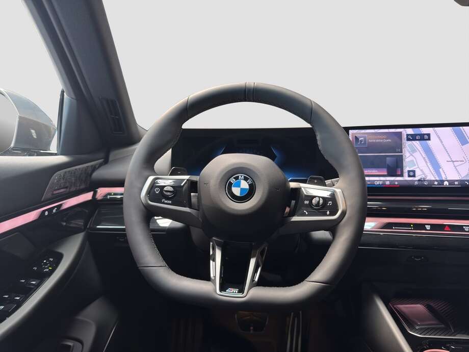BMW 520d xDrive (Bild 12/15)
