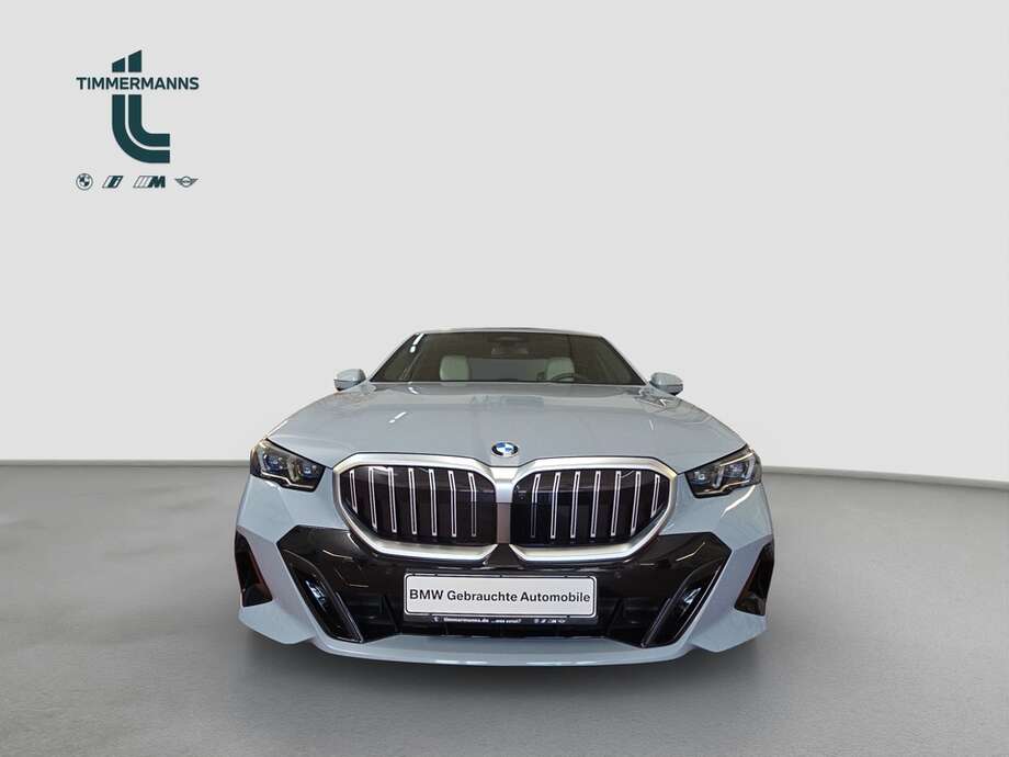 BMW 520i (Bild 8/19)