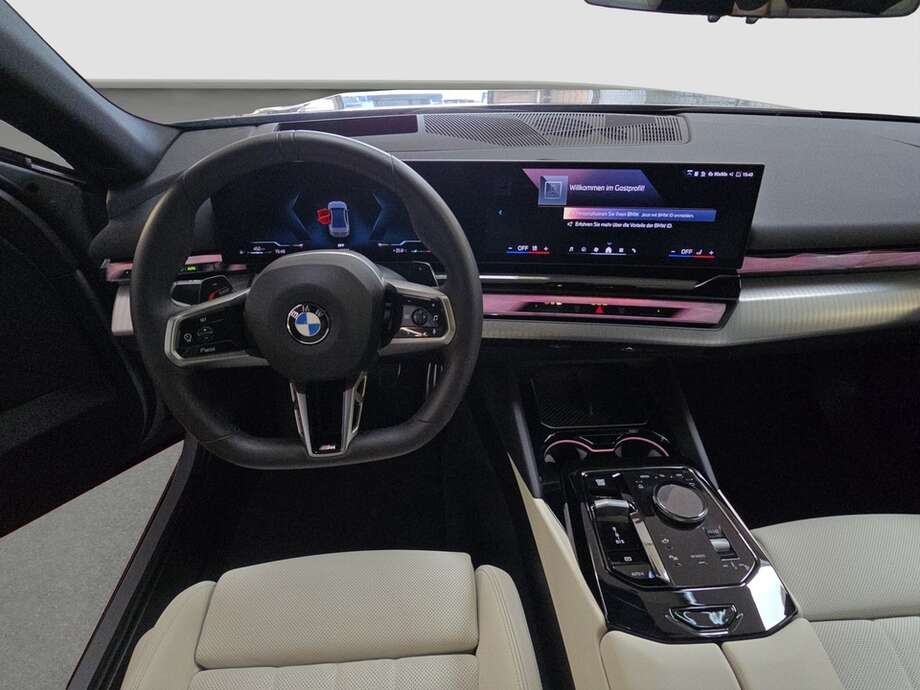 BMW 520i (Bild 13/19)