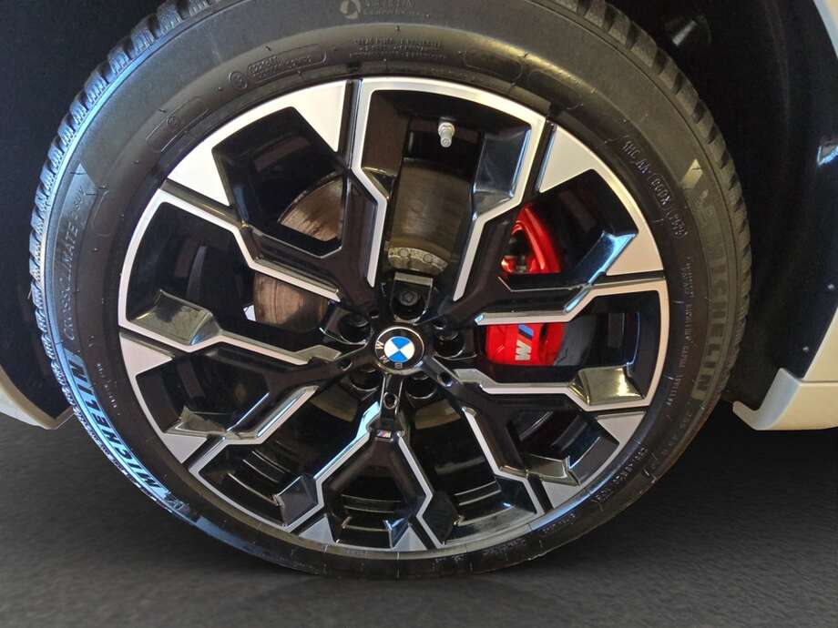 BMW X3 (Bild 9/18)