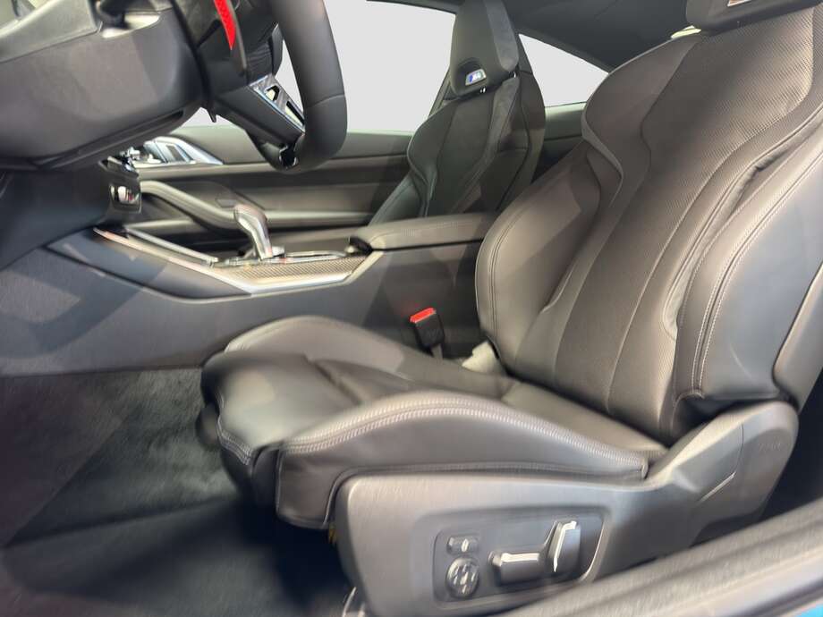 BMW M4 (Bild 10/18)