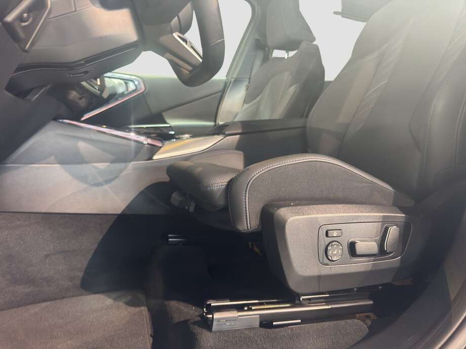 BMW X3 (Bild 10/15)