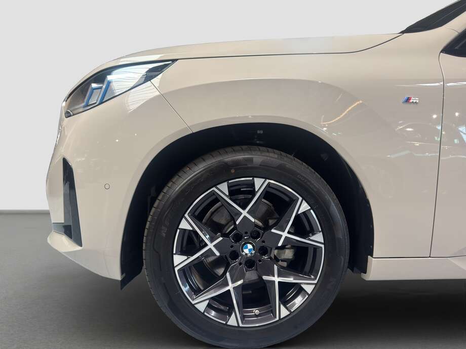 BMW X3 (Bild 9/15)