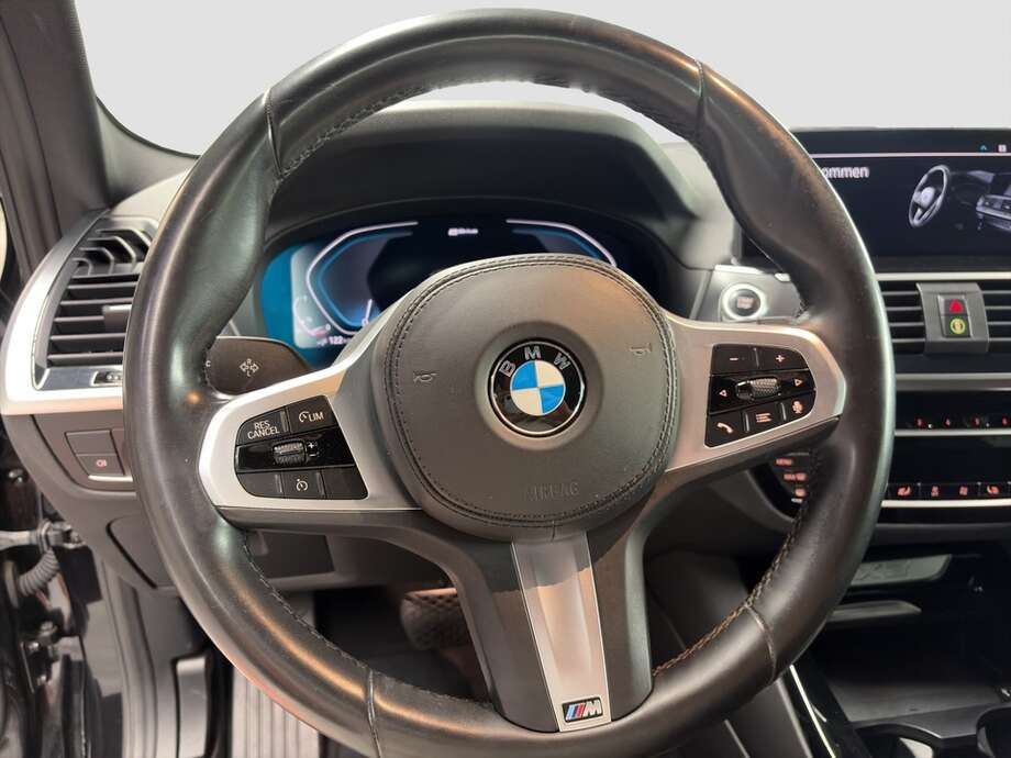 BMW X3 (Bild 11/15)