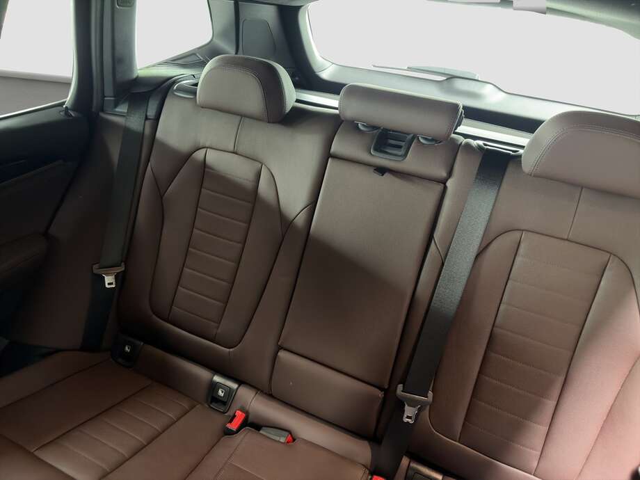 BMW X3 (Bild 13/15)