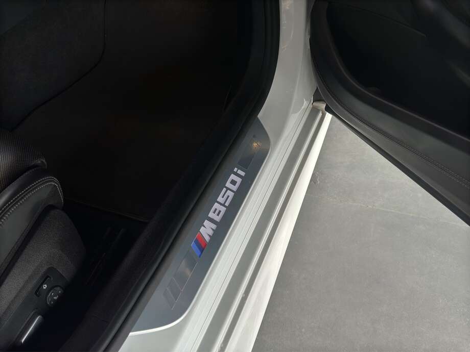 BMW M850i xDrive Gran Coupe Steptronic (Bild 21/22)