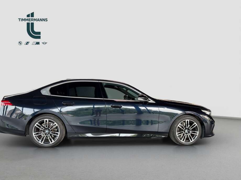 BMW 520d xDrive (Bild 6/16)