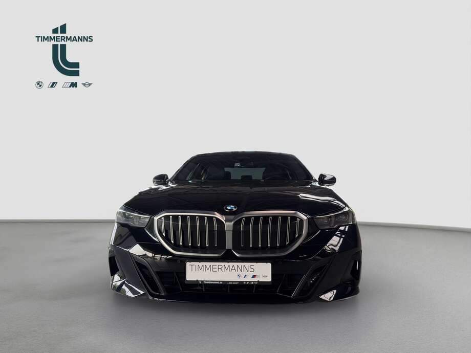BMW 520d xDrive (Bild 8/16)