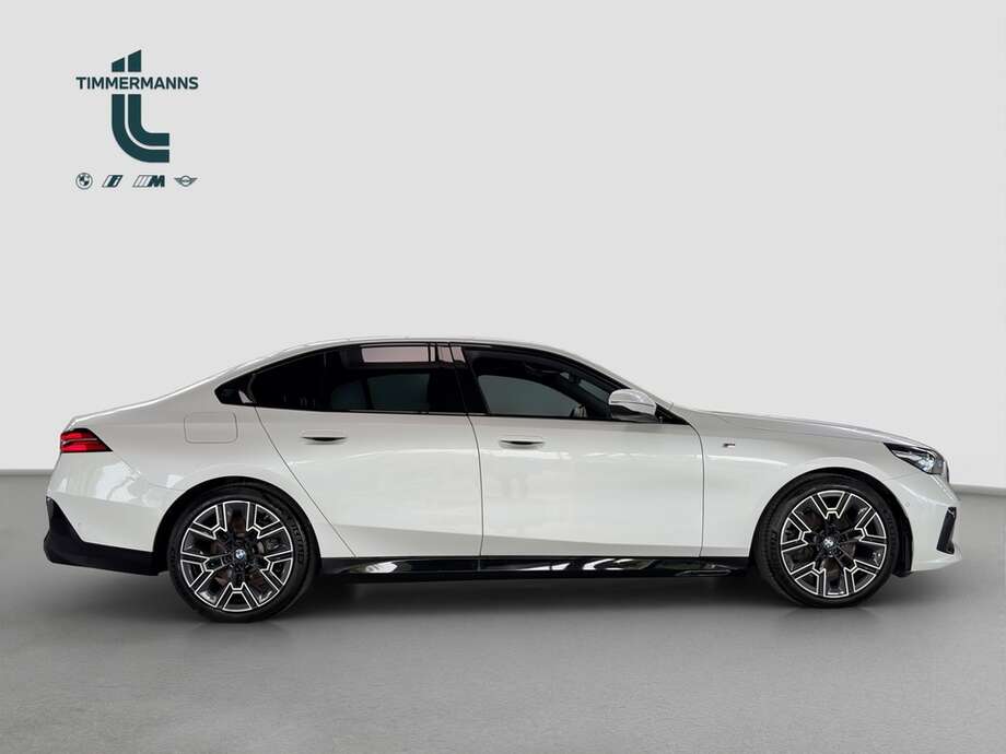 BMW 520d (Bild 6/16)