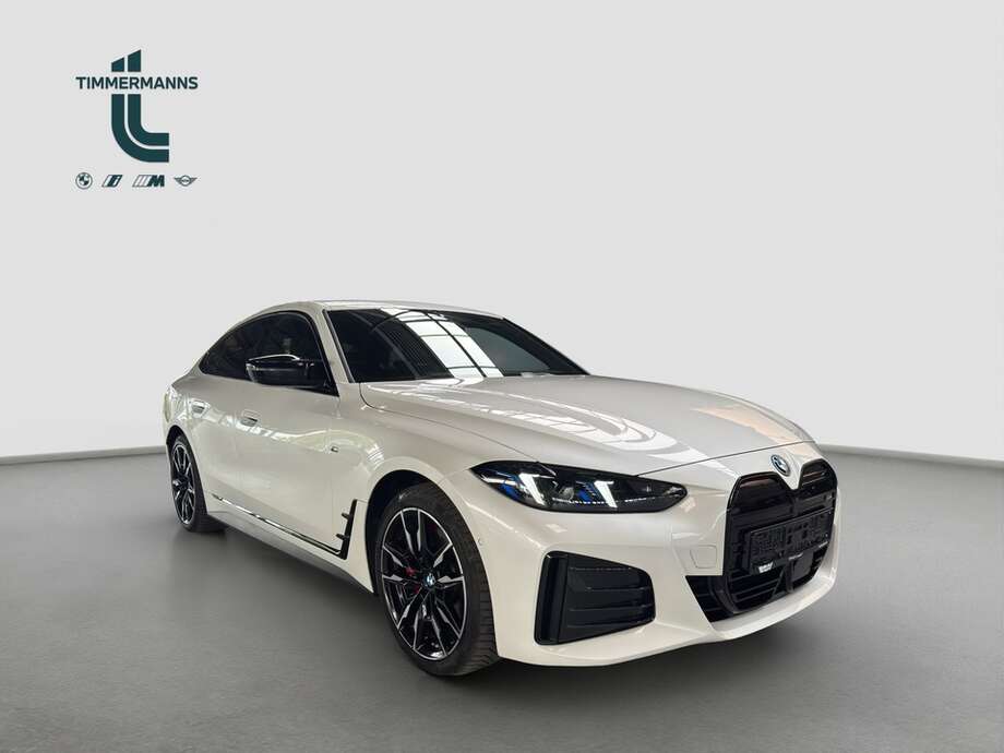 BMW i4 (Bild 7/16)