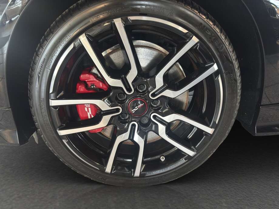 MINI Cooper (Bild 8/18)