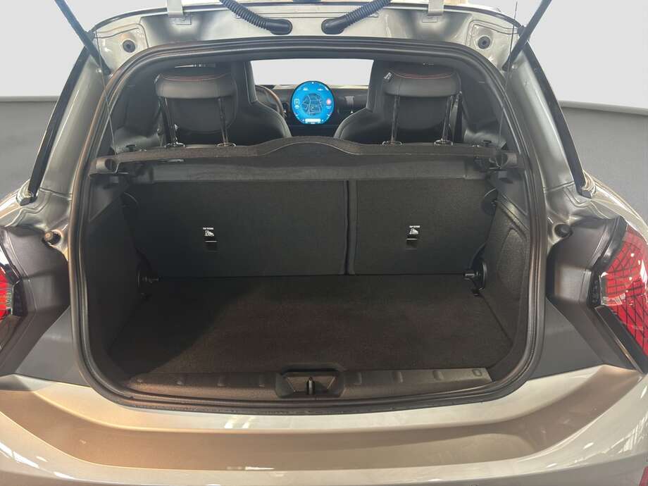 MINI Cooper (Bild 14/18)