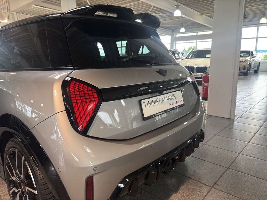MINI Cooper (Bild 15/18)