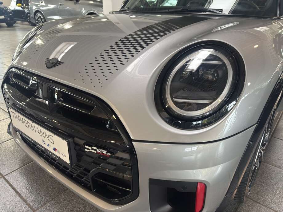 MINI Cooper (Bild 16/18)