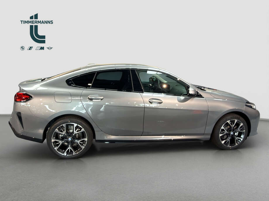 BMW 216 Gran Tourer (Bild 6/17)