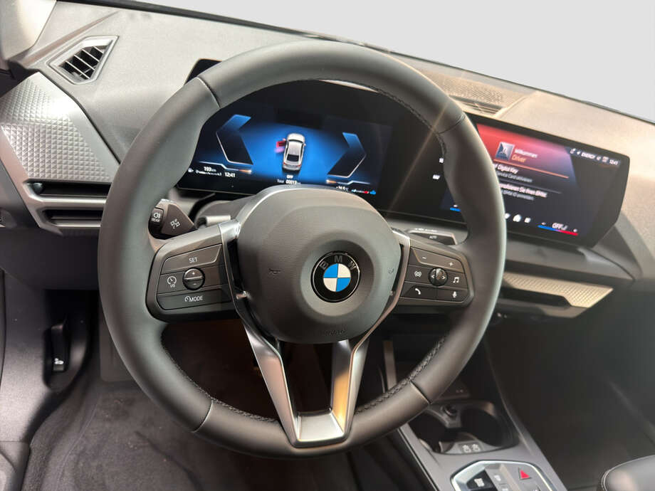BMW 216 Gran Tourer (Bild 12/17)