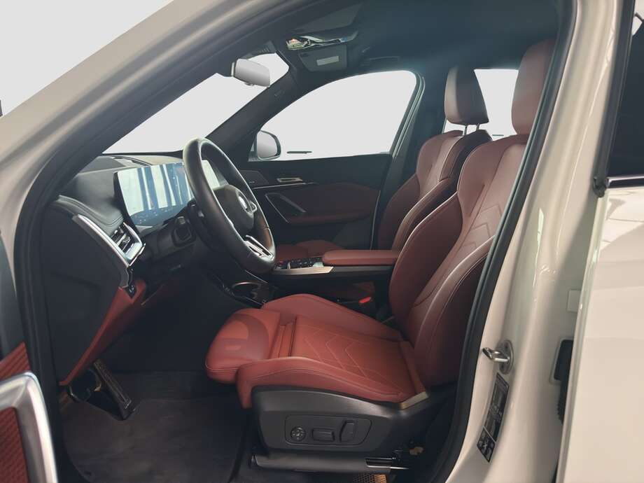 BMW X1 (Bild 11/26)