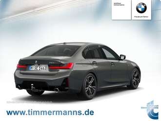 BMW 320i (Bild 2/5)