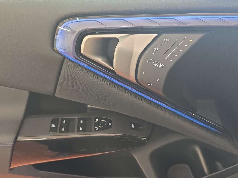 BMW X3 (Bild 16/18)