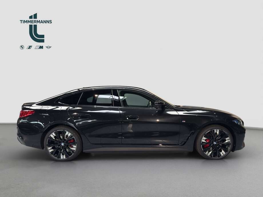 BMW i4 (Bild 6/17)