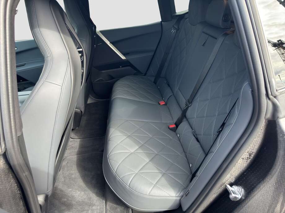 BMW iX (Bild 15/24)