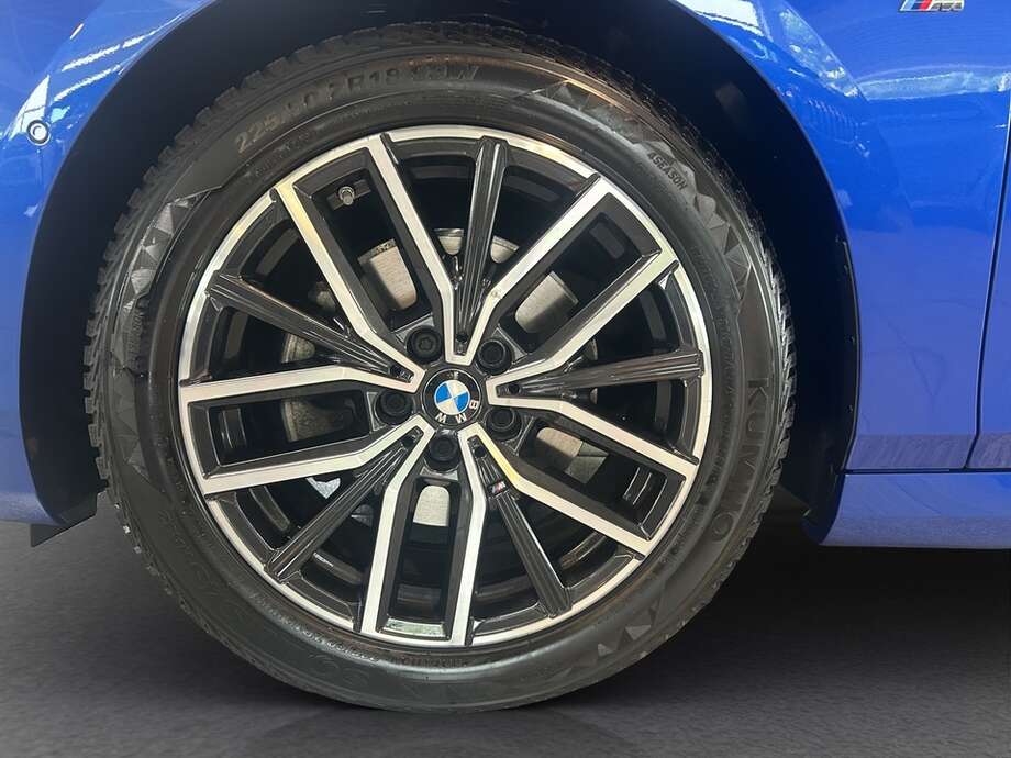 BMW 218 Active Tourer (Bild 10/20)
