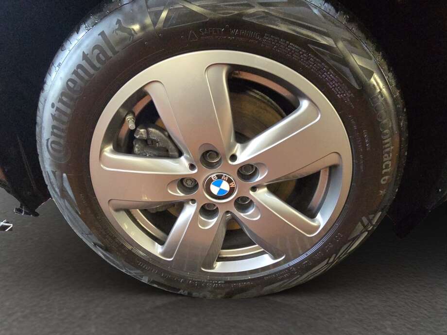 BMW 116d (Bild 9/18)