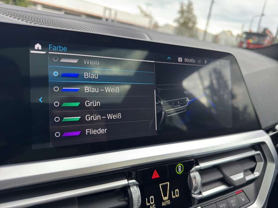BMW 330e (Bild 19/20)