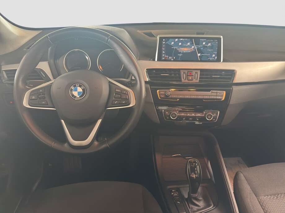 BMW X1 (Bild 12/17)