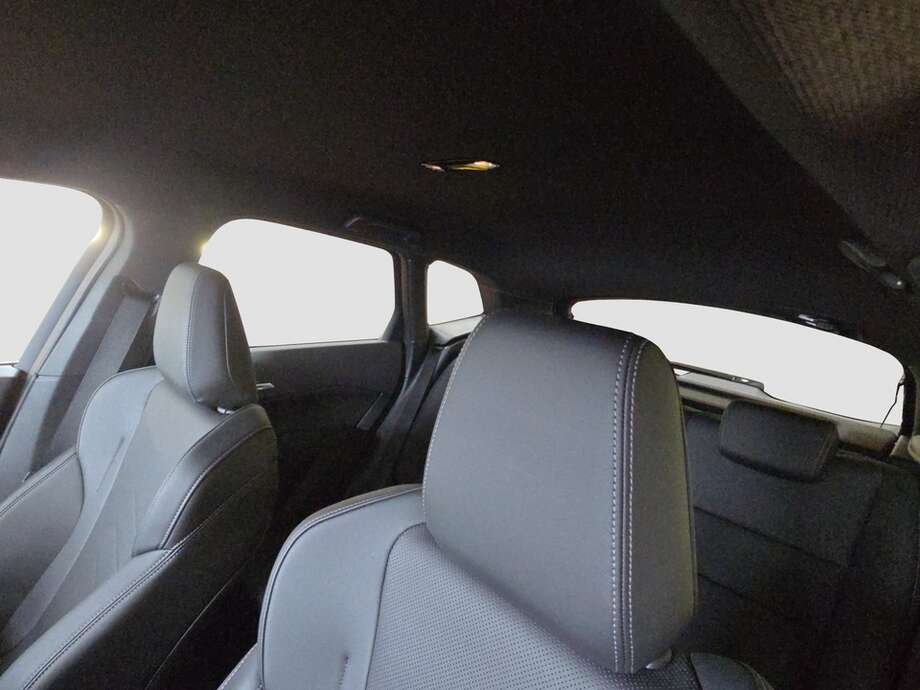 BMW 220 Active Tourer (Bild 12/19)
