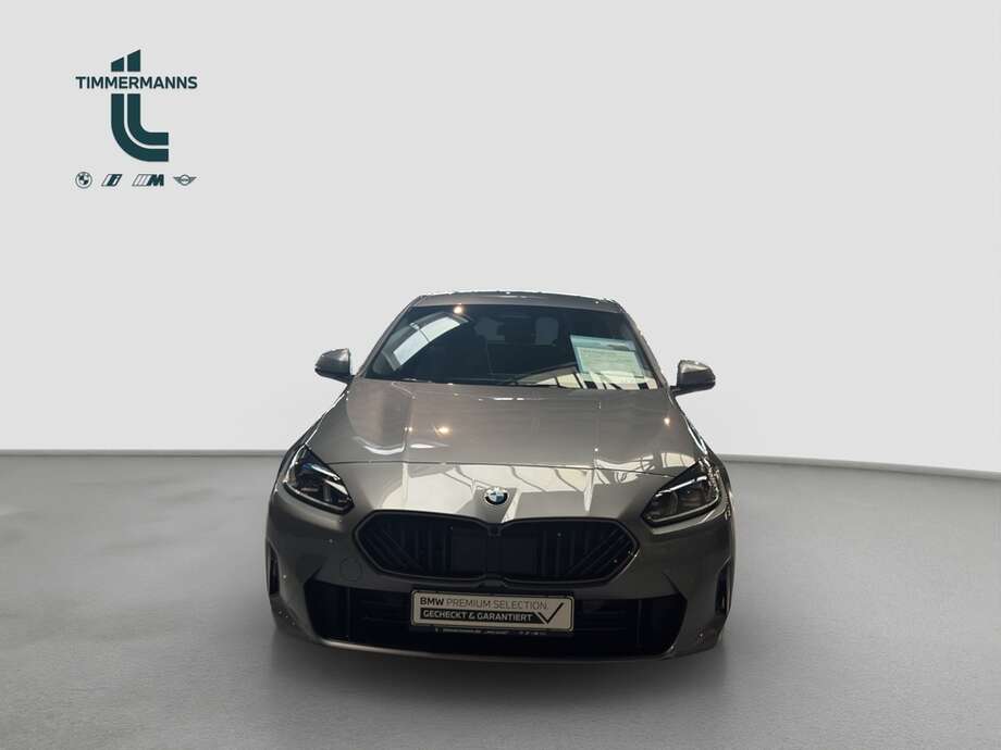 BMW 120d (Bild 8/15)