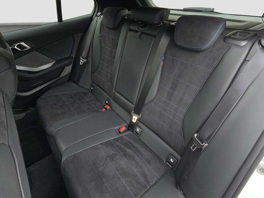 BMW 120 (Bild 15/19)