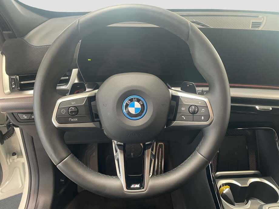 BMW X1 (Bild 10/16)
