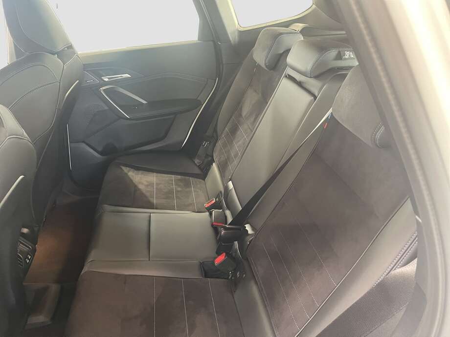 BMW X1 (Bild 12/16)