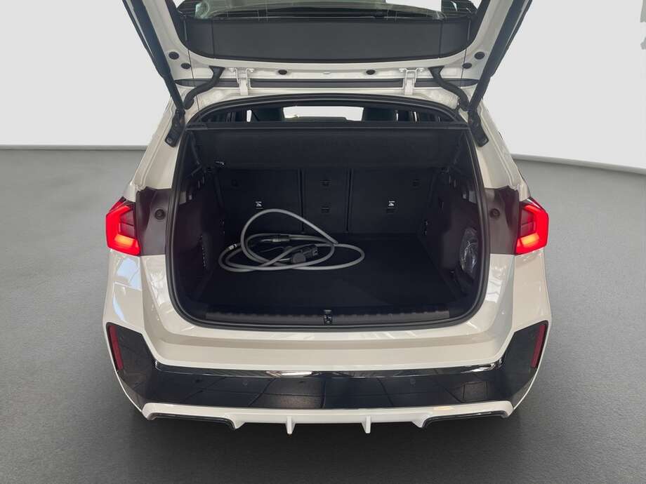 BMW X1 (Bild 13/16)