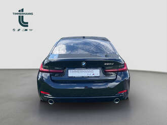 BMW 320d (Bild 2/7)