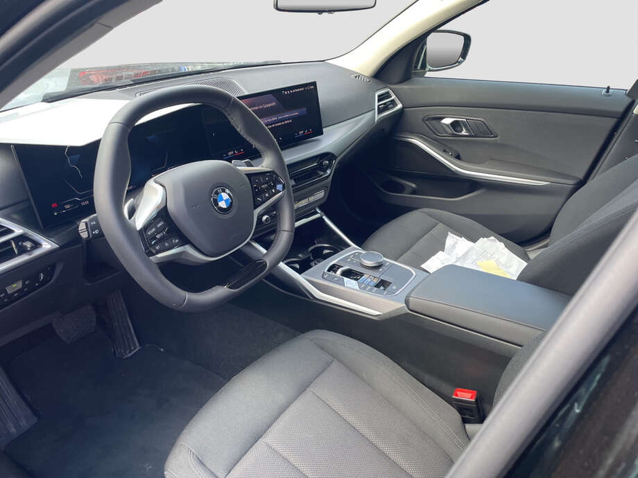 BMW 320d (Bild 5/7)