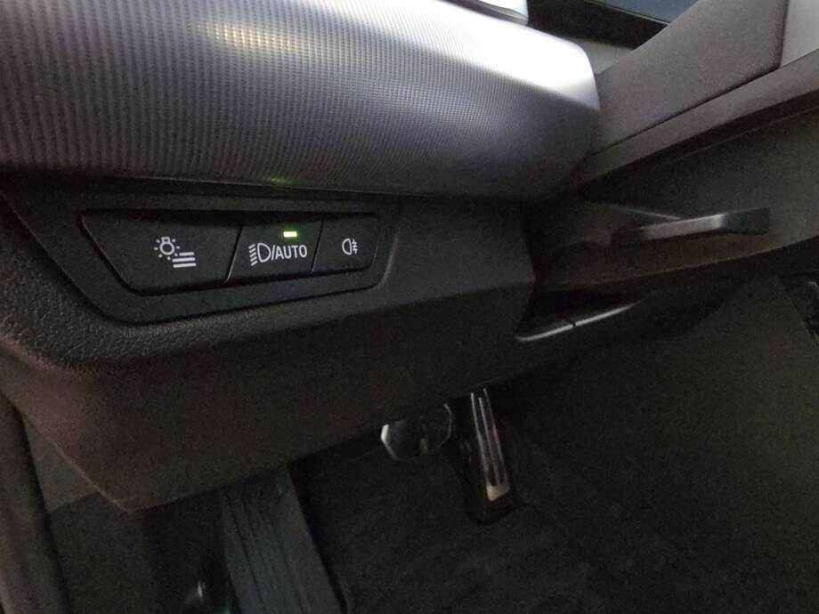 BMW 220 Active Tourer (Bild 18/19)