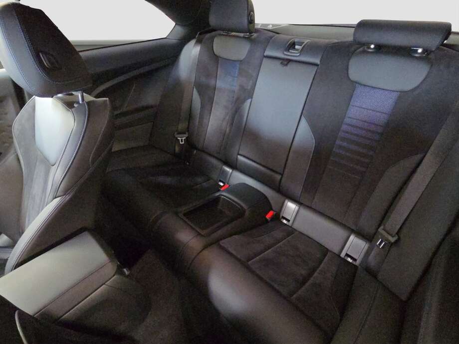 BMW M240i (Bild 14/18)