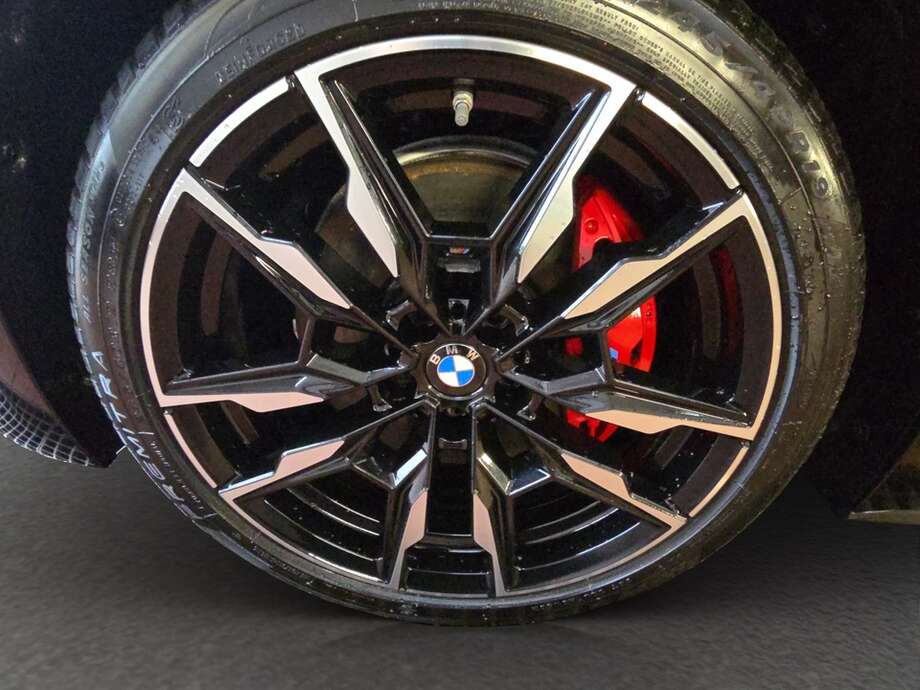 BMW i4 (Bild 9/19)