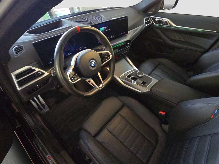 BMW i4 (Bild 10/19)