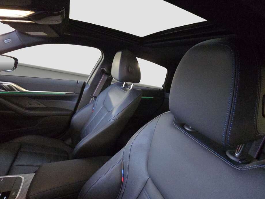 BMW i4 (Bild 11/19)