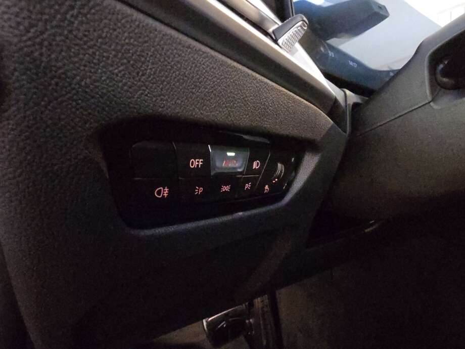 BMW i4 (Bild 17/19)