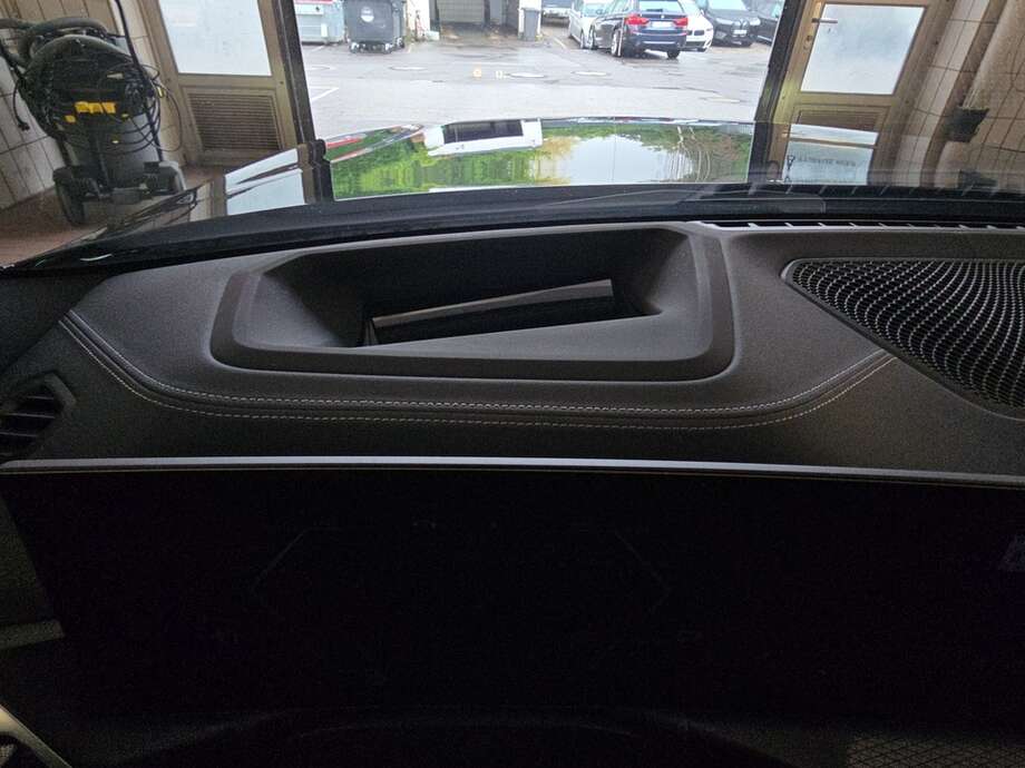 BMW i4 (Bild 18/19)